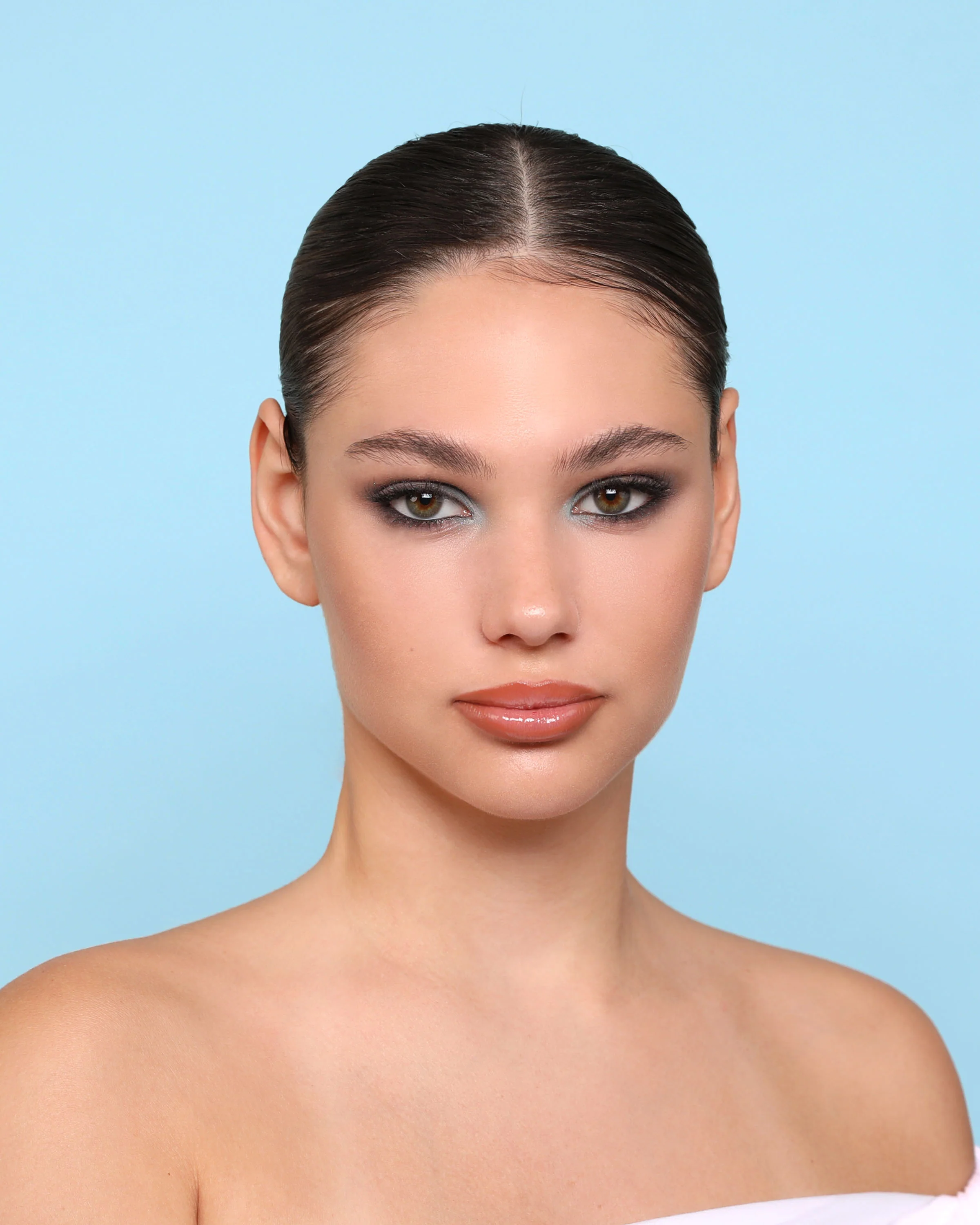 Lip Chic Liner (001, Timeless) - Image 3