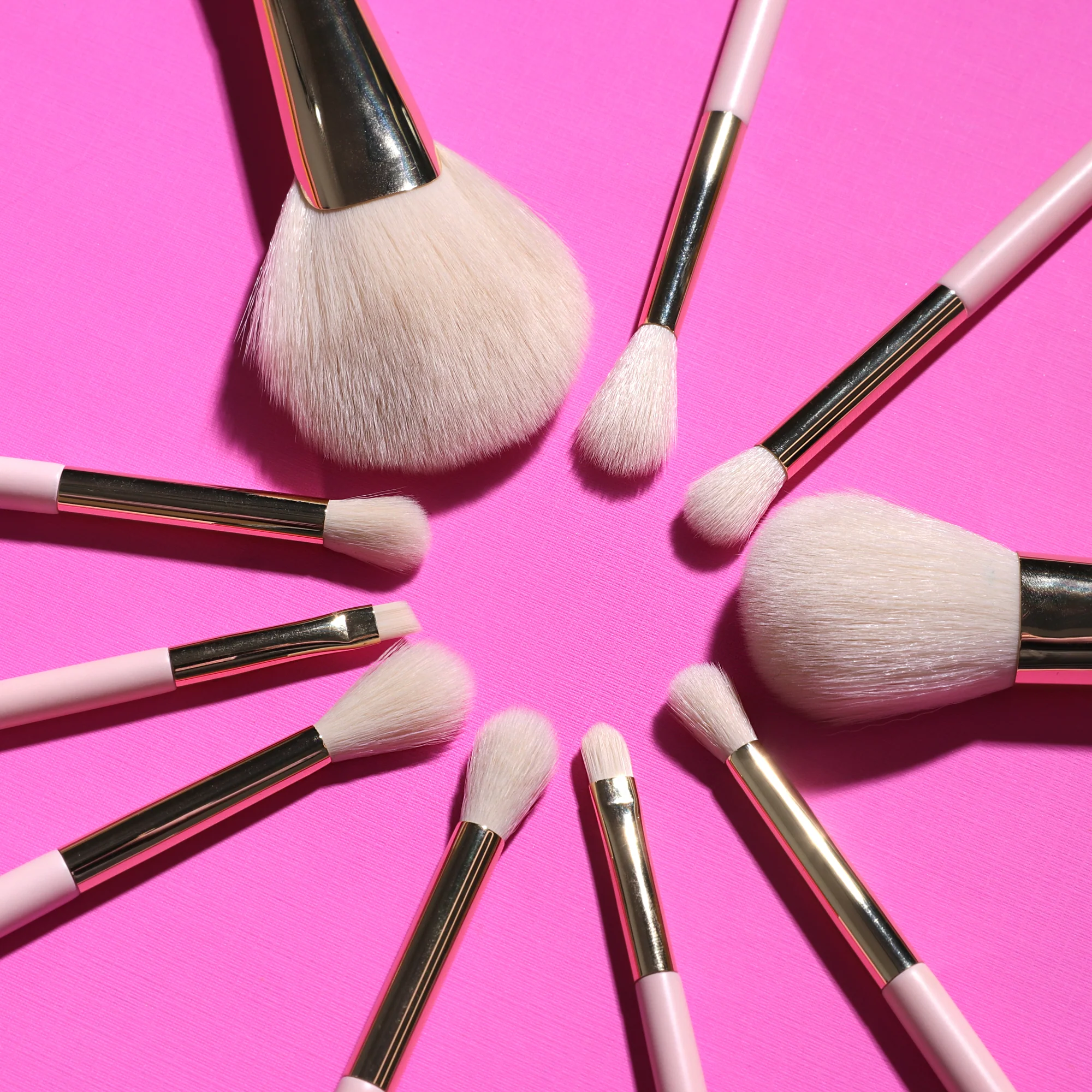 Tapered Blush Brush - Image 4